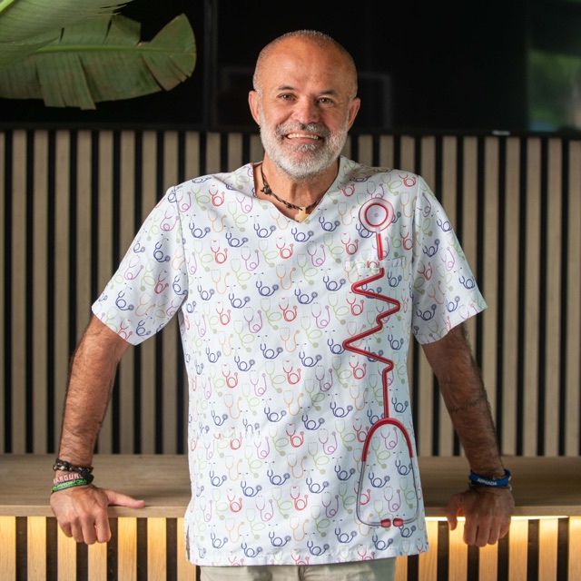 Dr. Jorge Muñoz, pediatra